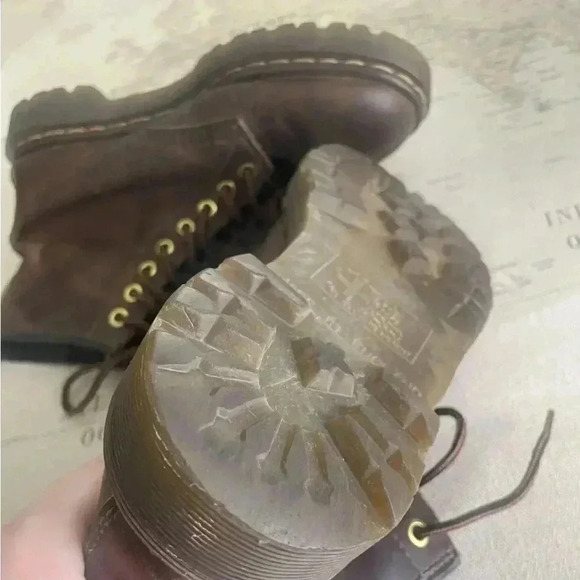 Dr Martens 1460 Vintage Boots Size 5 Made in England main image 4